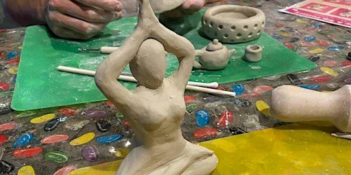 Clay and Sip Pottery Saturday night Byo city earlybird deal