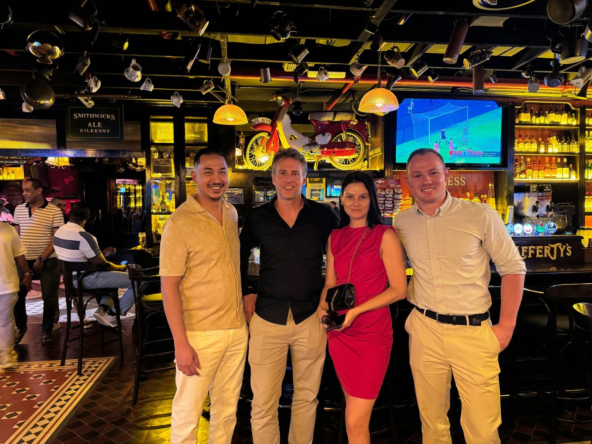 100 Cities Project: Bristol | Dinner with New Friends
