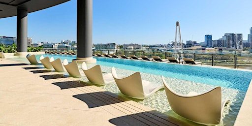 Isoletto Pool Club Day Passes